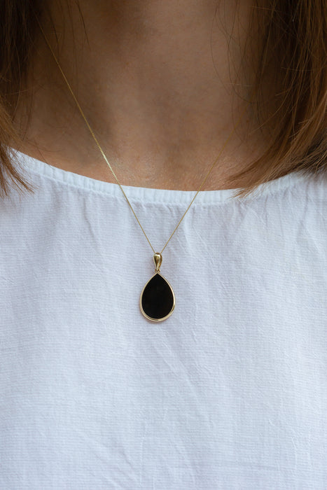 9ct Yellow Gold  Onyx Necklace