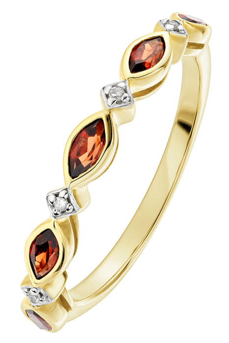 9ct Yellow Gold Garnet and Diamond Ring