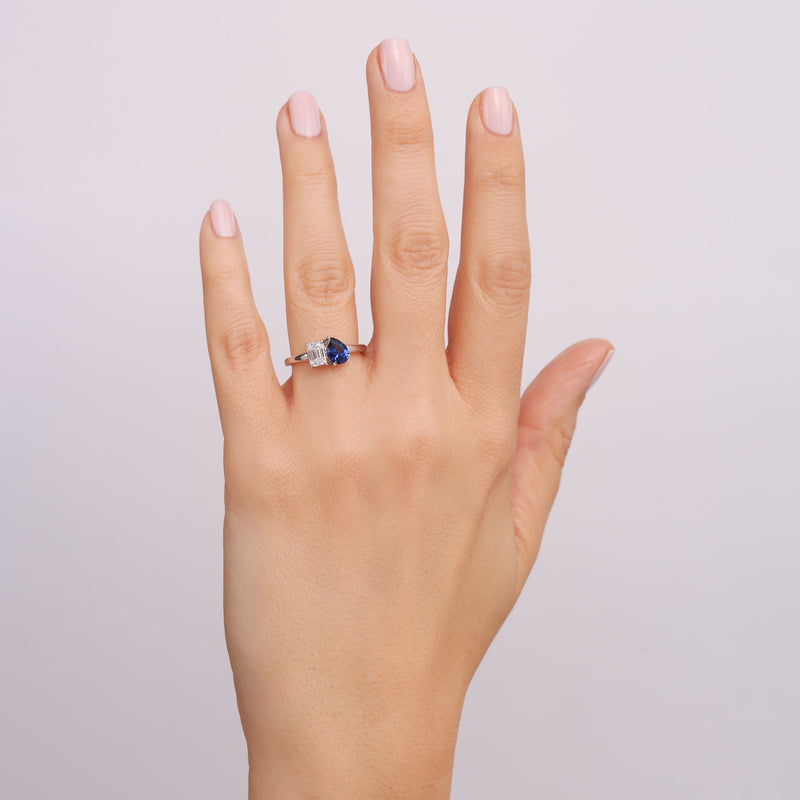 Harmony | 9ct White Gold 0.75ct tw Lab Grown Diamond and Created Sapphire Toi et Moi Ring