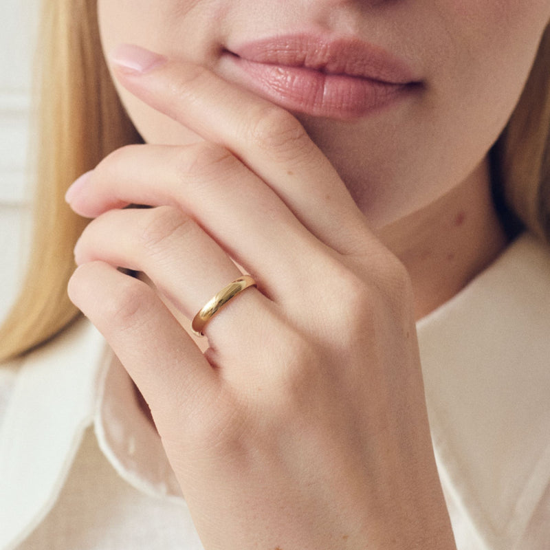 Classic 9ct Yellow Gold Court Wedding Band Ring - 3mm