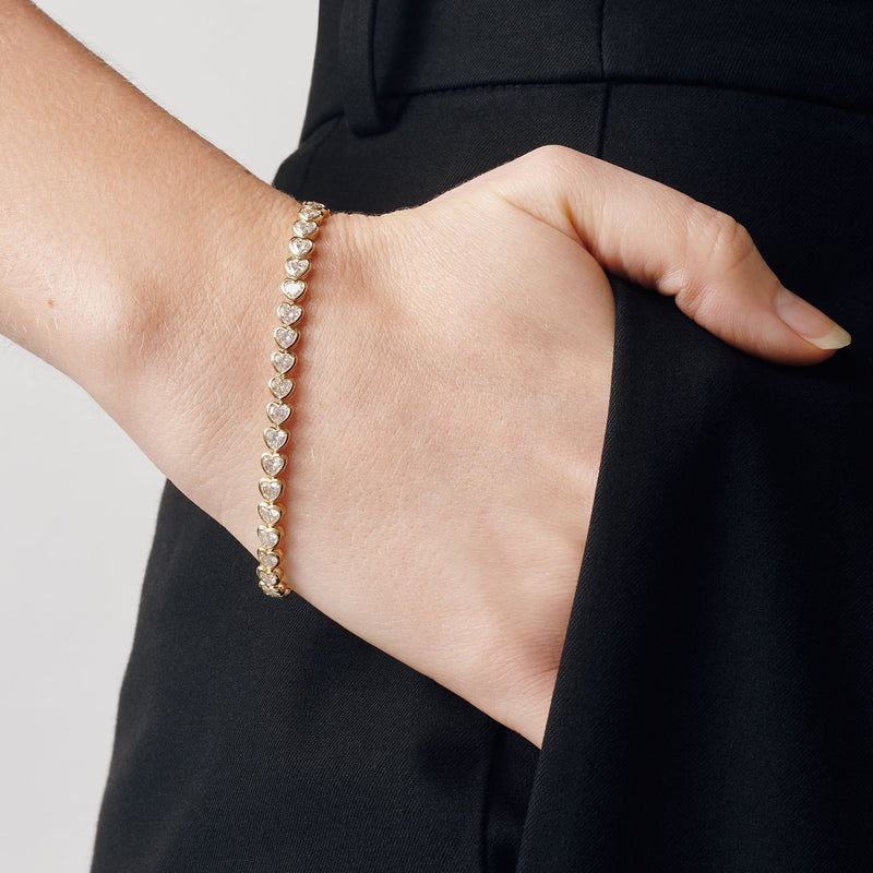 Valentina | 9ct Yellow Gold 5.75ct tw. Lab Grown Diamond Heart Tennis Bracelet