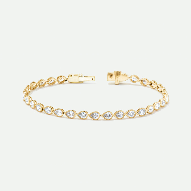Fleur | 9ct Yellow Gold 4.40ct tw. Lab Grown Diamond Pear Tennis Bracelet