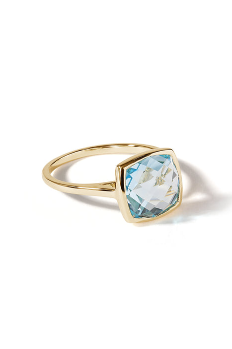 9ct Yellow Gold Sky Blue Topaz Ring