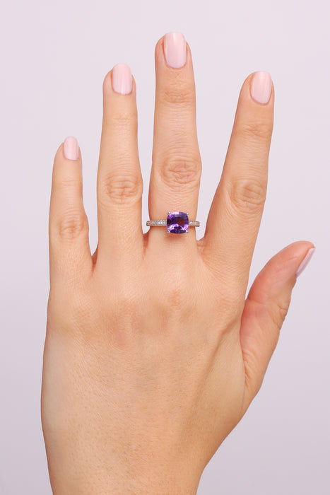 Sterling Silver Amethyst and 0.10ct Diamond Ring